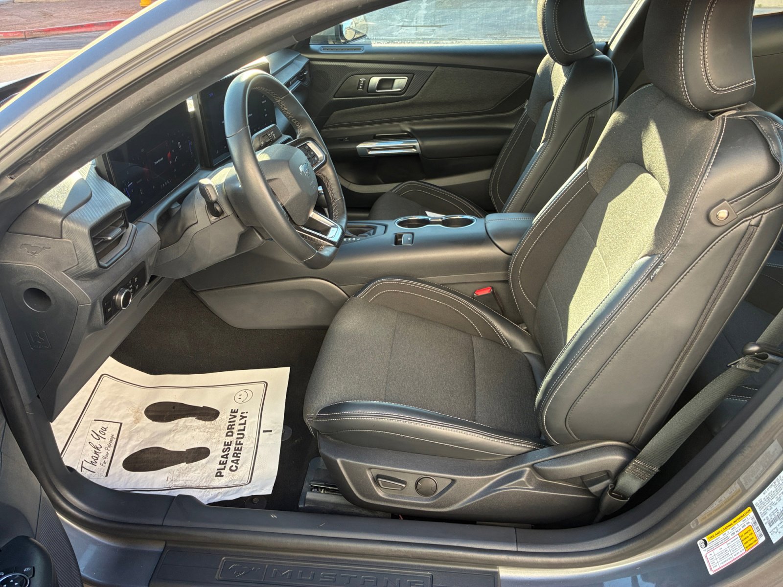 Used 2025 Ford Mustang EcoBoost image 12