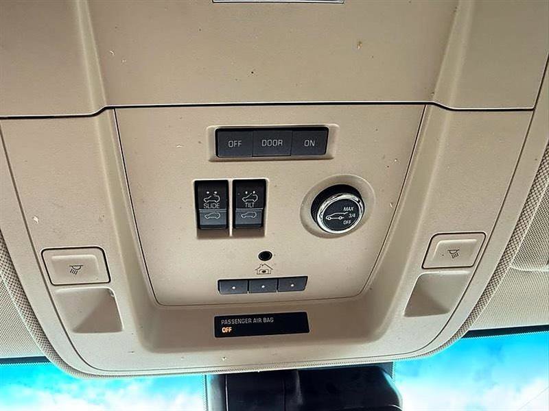 Used 2018 GMC Yukon SLT w/ Premium Edition image 54