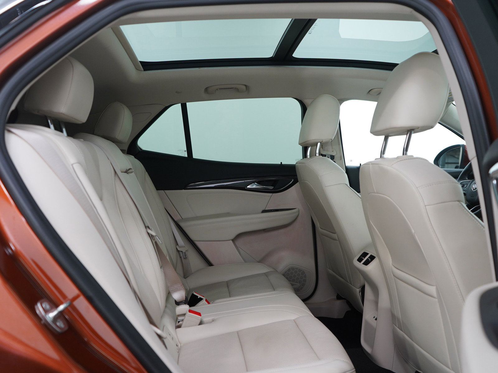 Used 2022 Buick Envision Essence w/ Technology Package I image 11