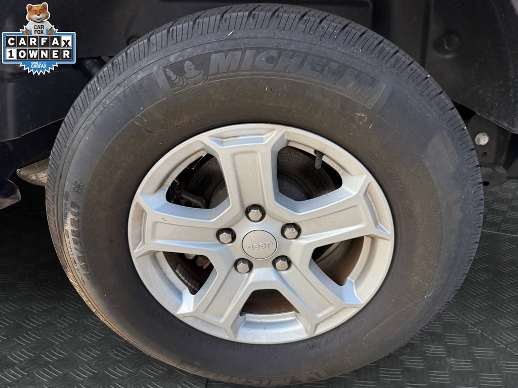 Used 2022 Jeep Wrangler Unlimited Sport AWD/4WD image 31