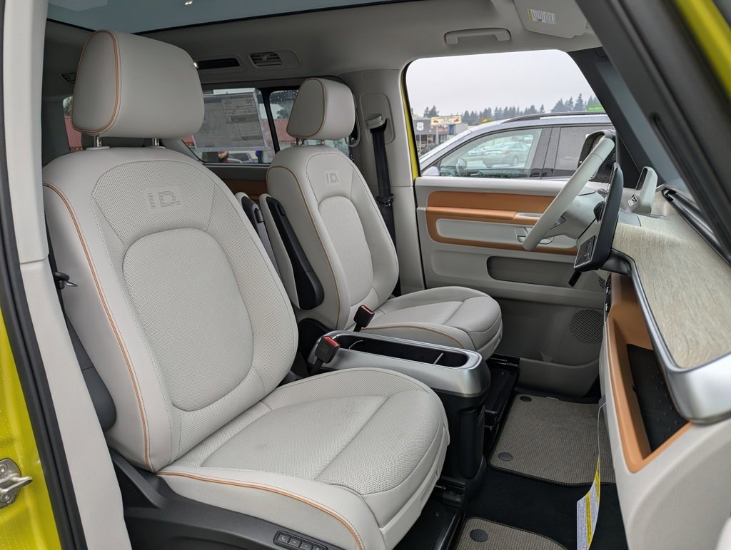 New 2025 Volkswagen ID. Buzz Pro S Plus image 38
