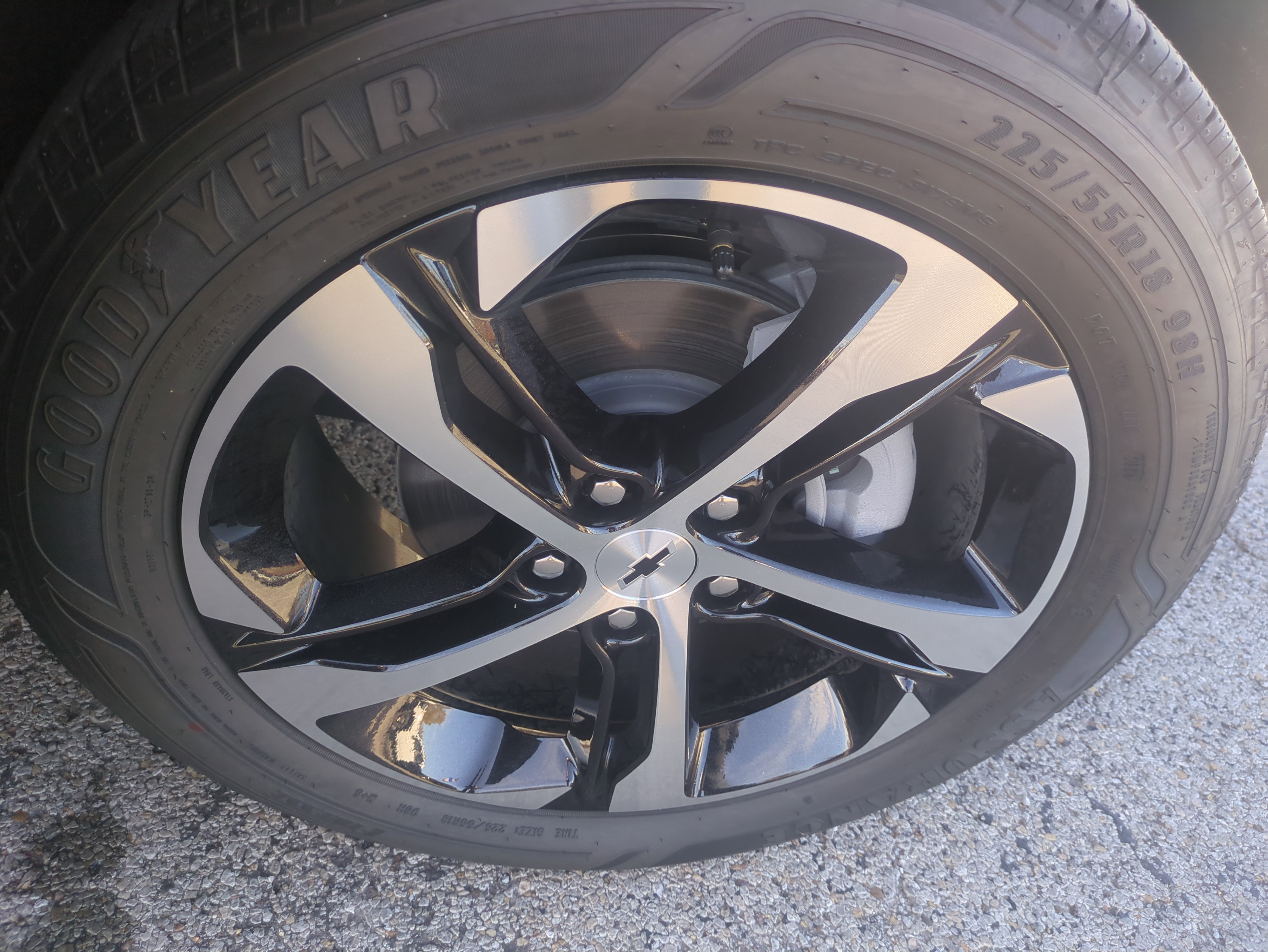 Used 2026 Chevrolet Trax RS image 5