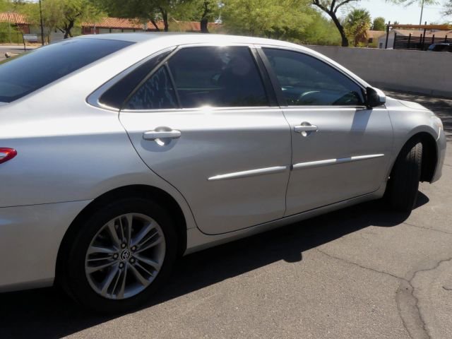 Used 2015 Toyota Camry SE image 8