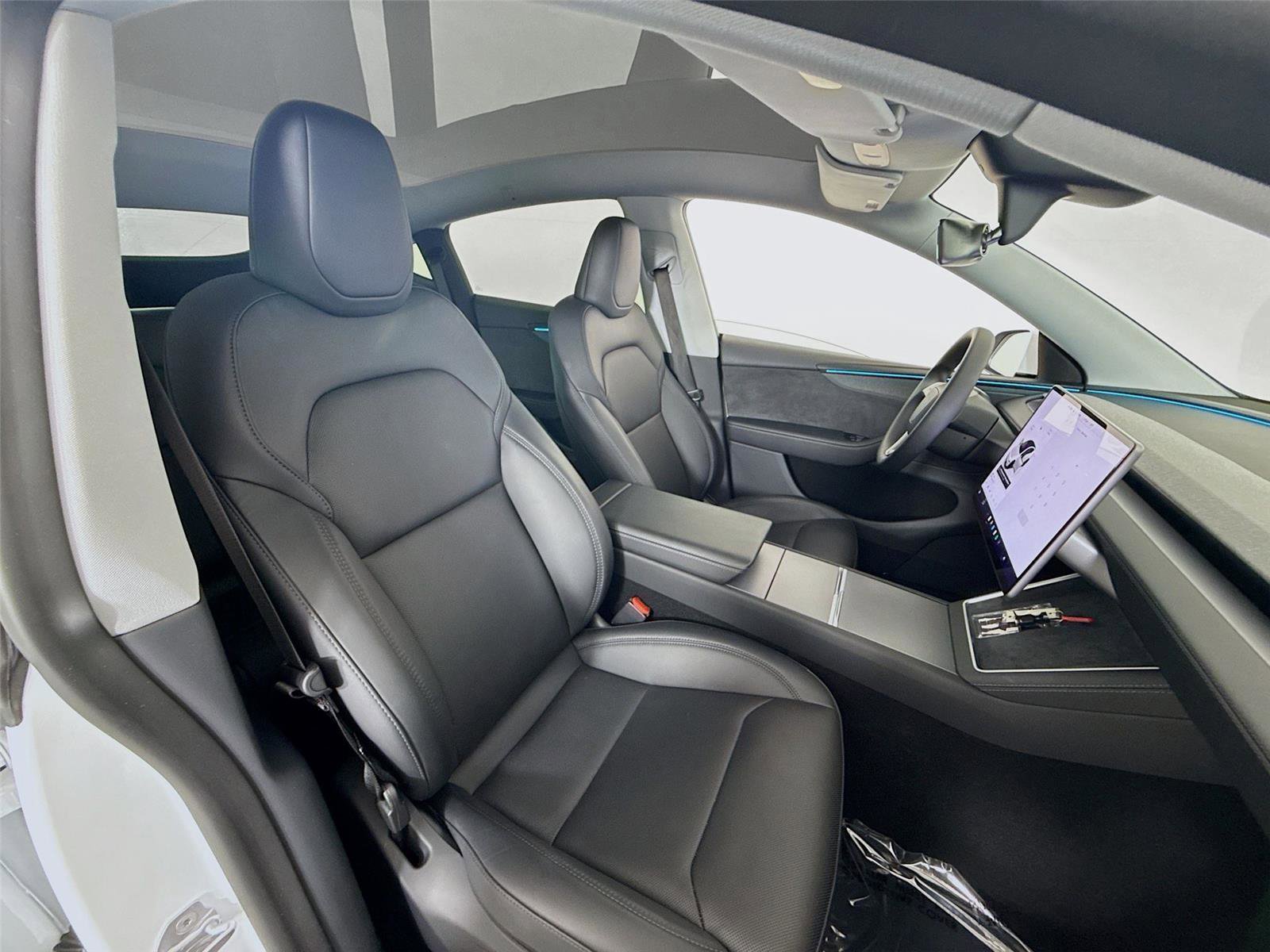 Used 2026 Tesla Model Y 2WD image 18