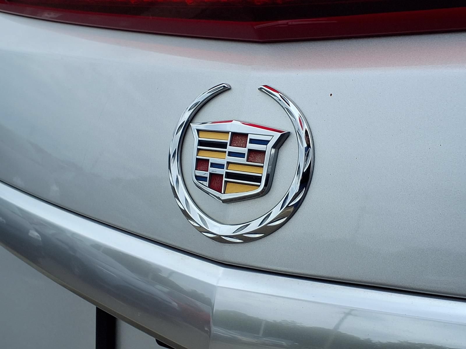Used 2014 Cadillac XTS Luxury w/ Driver Awareness Package AWD/4WD image 9