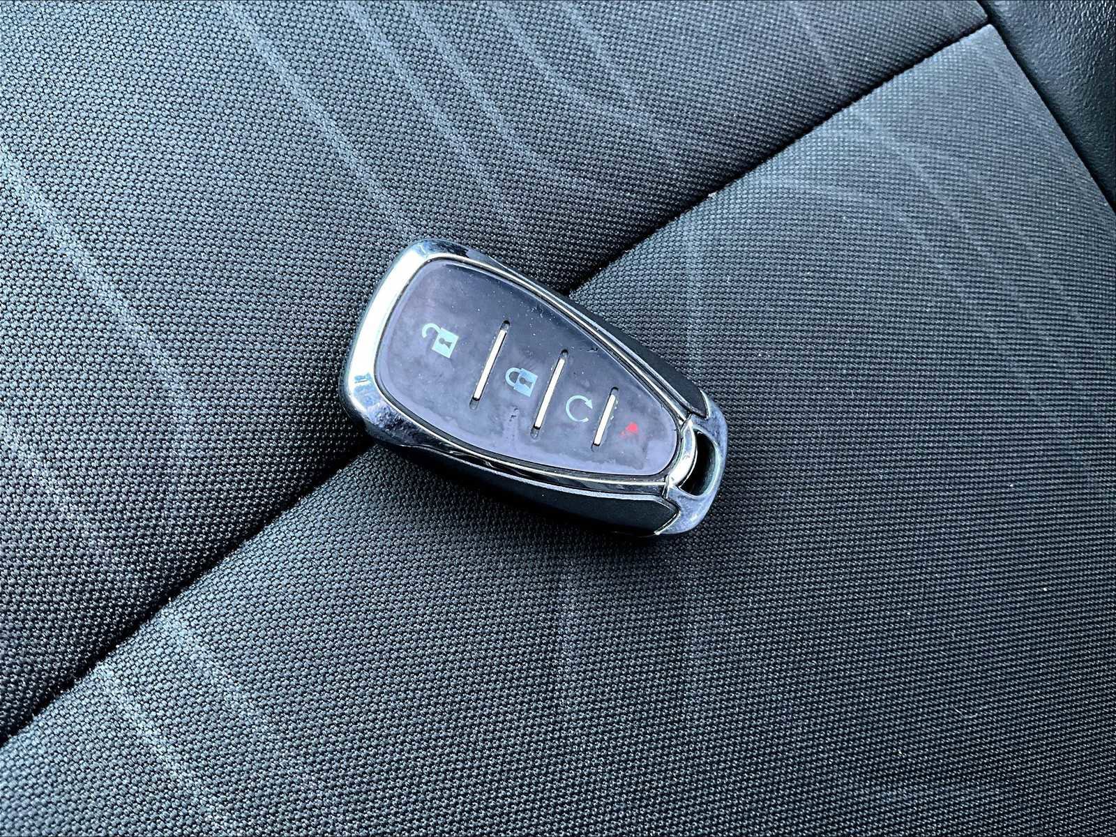 Used 2022 Chevrolet Trax LT w/ Driver Confidence Package image 28