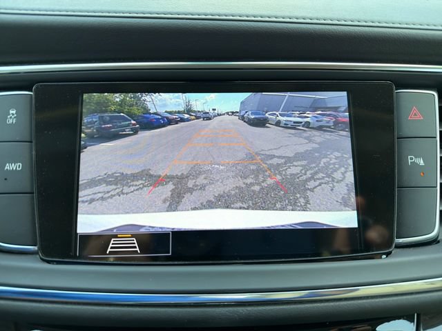 Used 2021 Buick Enclave Essence w/ Sound and Sites Package AWD/4WD image 13