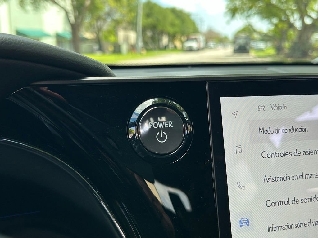 Used 2025 Lexus TX 500h AWD w/ Technology Package image 52