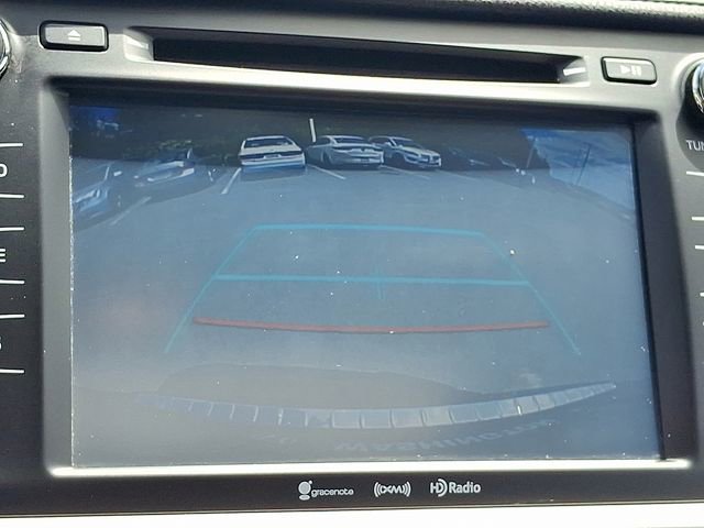 Used 2018 Toyota Highlander XLE AWD/4WD image 14