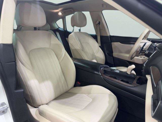 Used 2017 Maserati Levante S AWD/4WD image 43