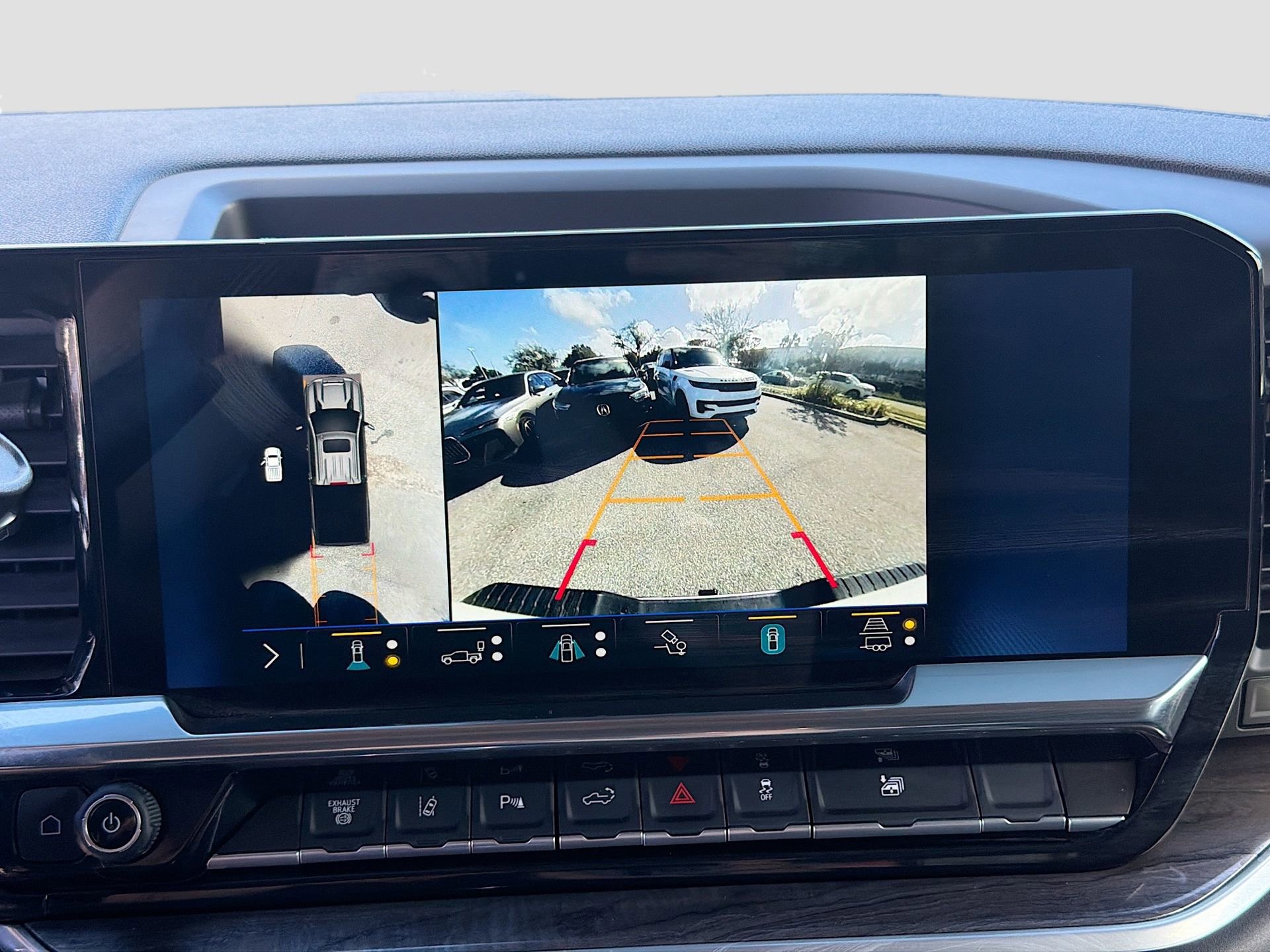 Used 2025 Chevrolet Silverado 2500 LTZ w/ LTZ Convenience Package image 34