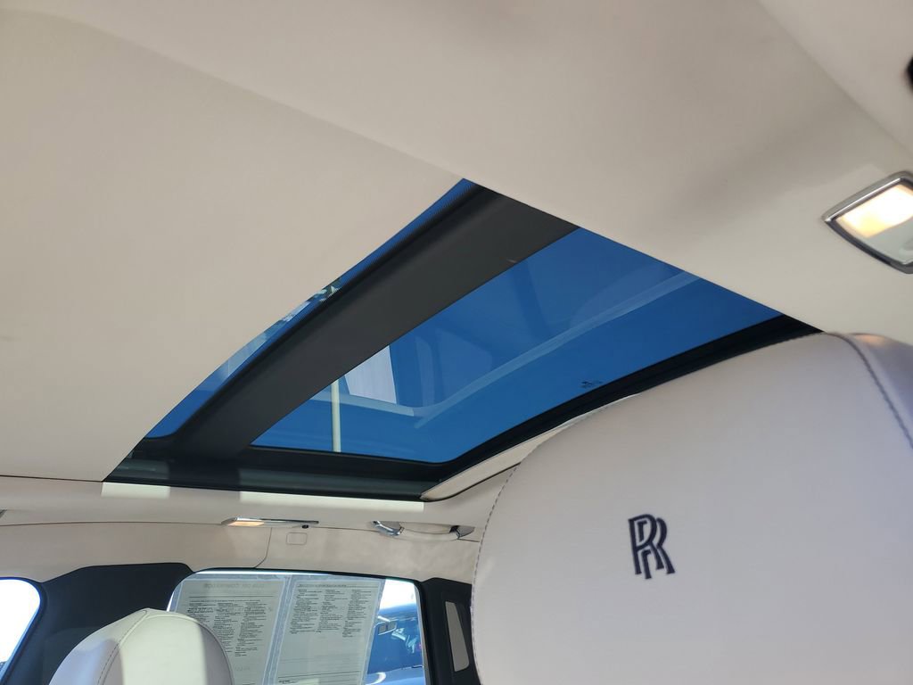 Used 2011 Rolls-Royce Ghost image 31