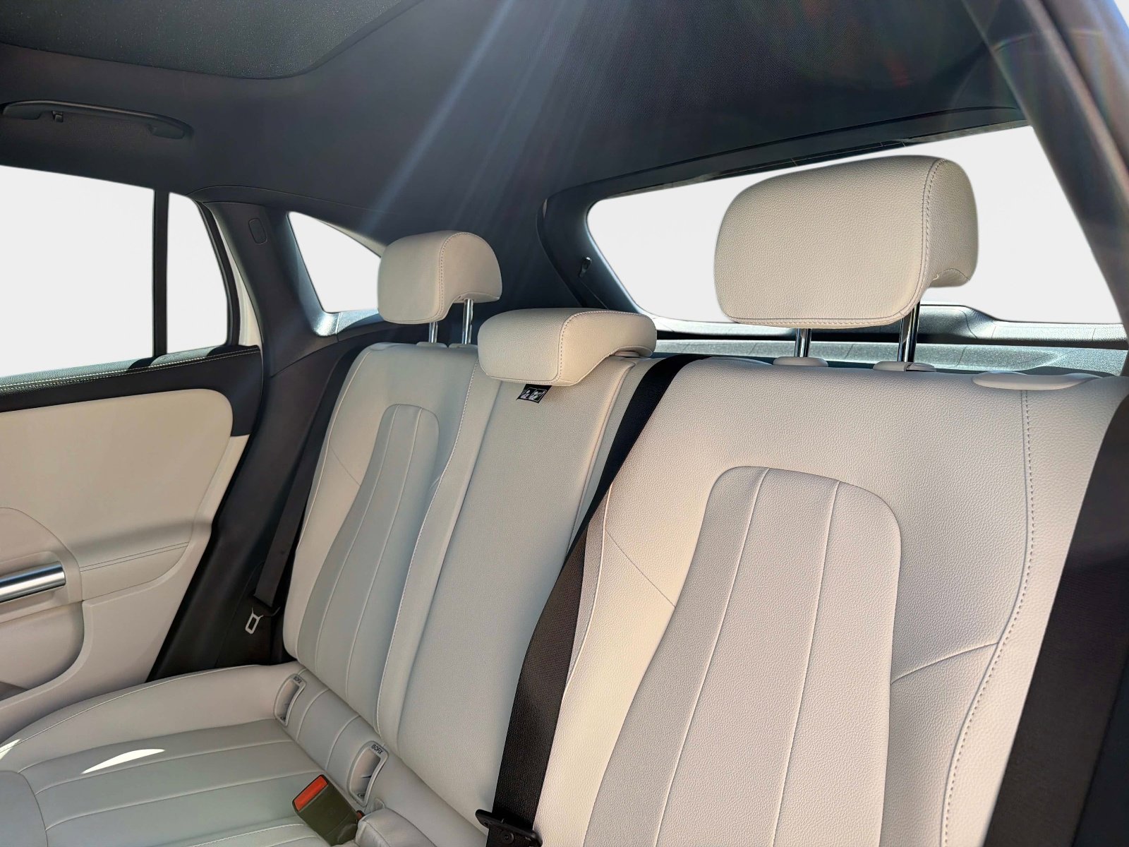 New 2026 Mercedes-Benz GLA 250 image 14