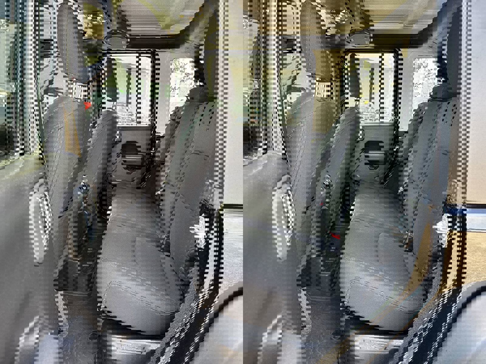 Used 2023 Jeep Wrangler Unlimited w/ 8.4" Radio Group image 30