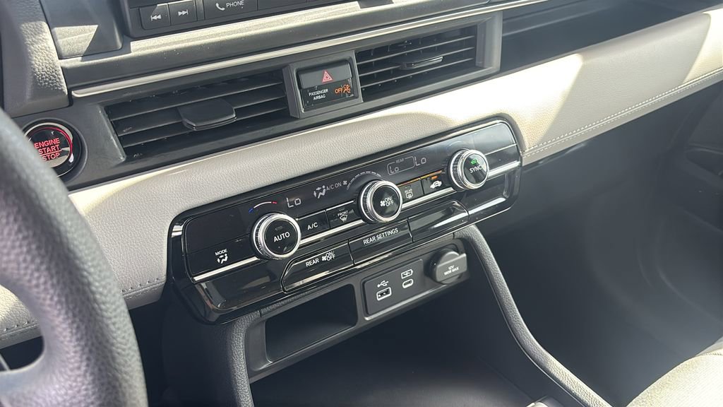 Used 2023 Honda Pilot LX image 20