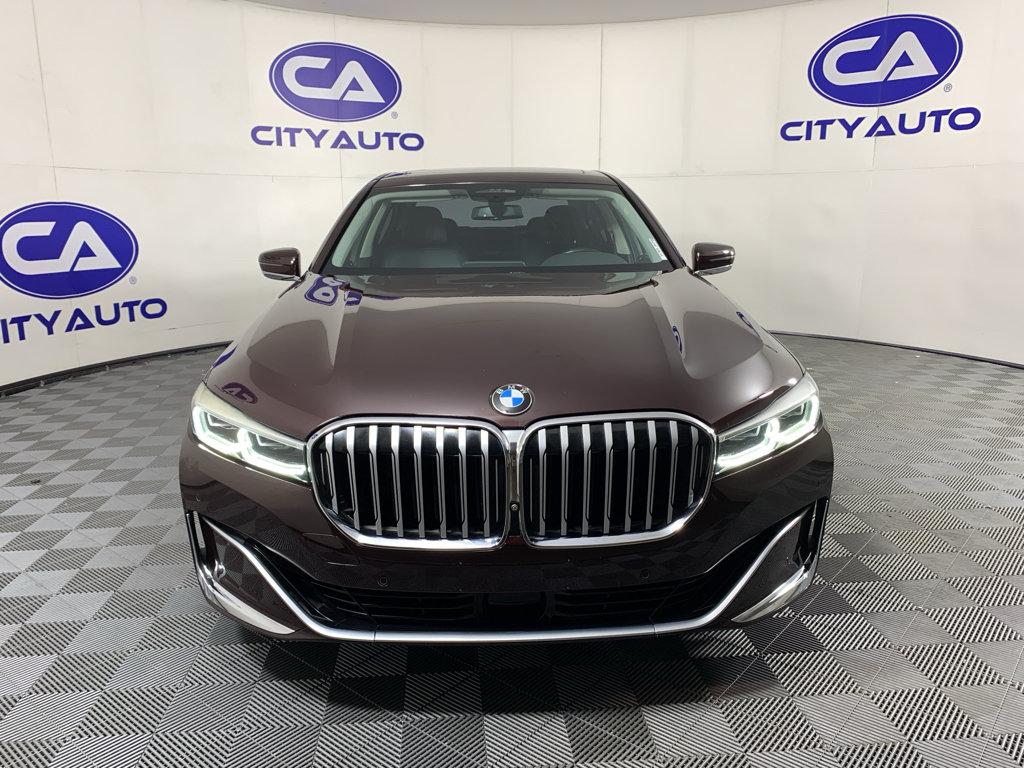 Used 2020 BMW 740i RWD image 9