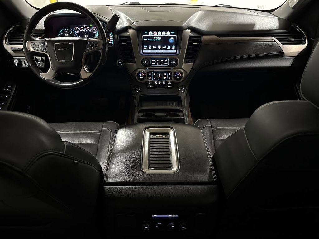Used 2019 GMC Yukon Denali w/ Denali Ultimate Package image 10