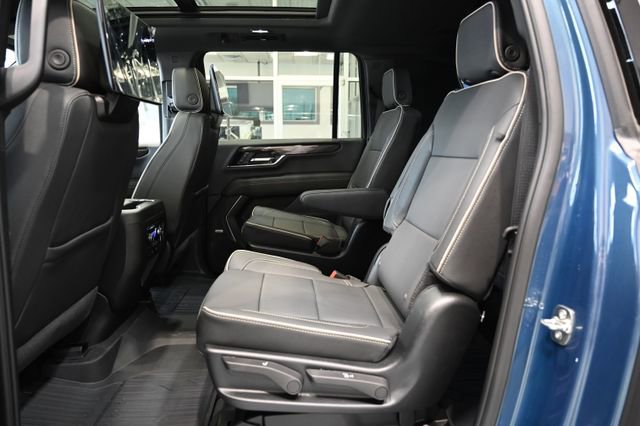 New 2026 GMC Yukon XL Elevation w/ Elevation Premium Package image 11