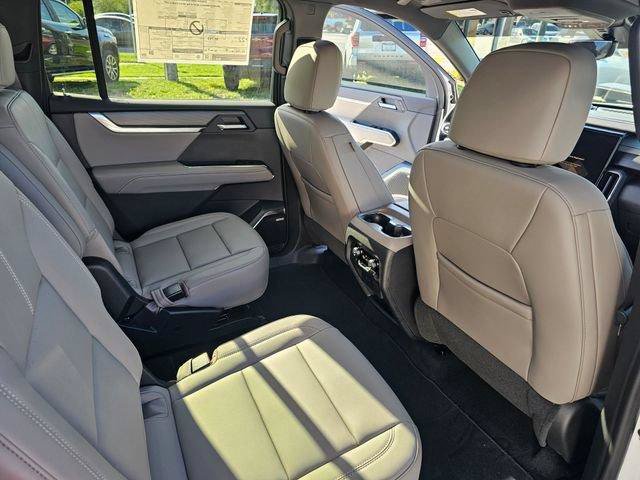 New 2026 GMC Acadia Elevation w/ Elevation Premium Package FWD image 24