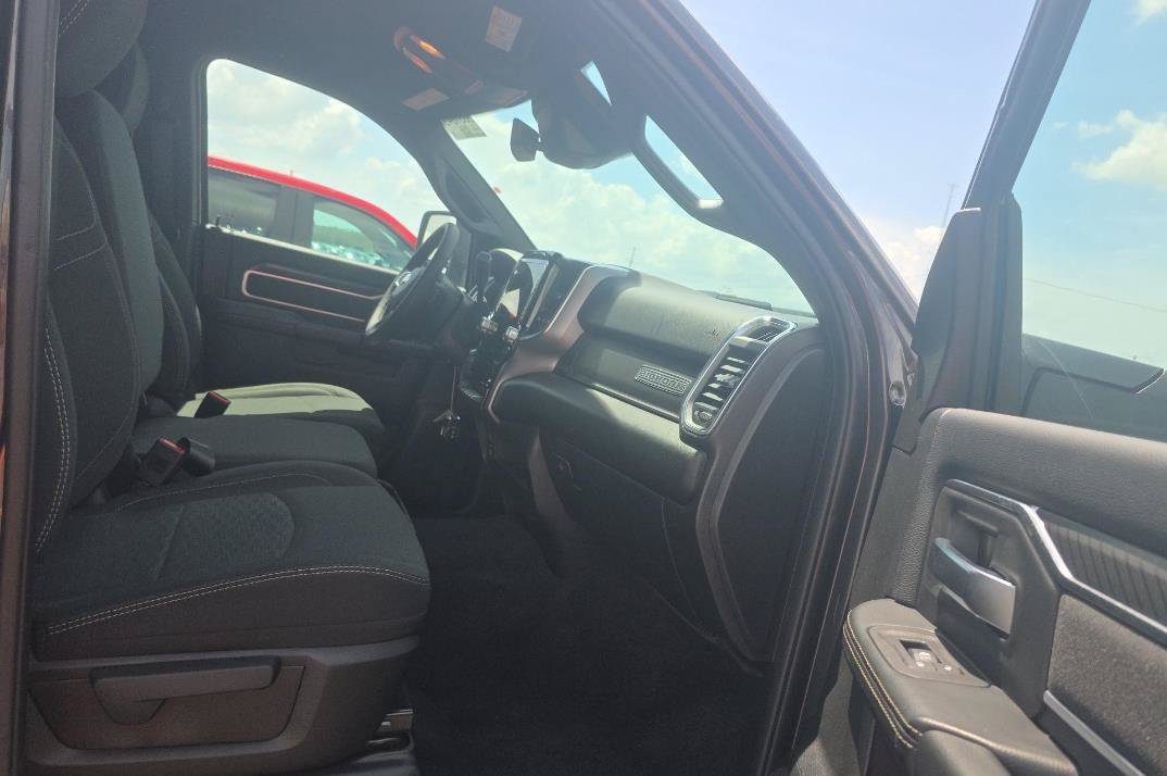 Used 2026 RAM 2500 Big Horn AWD/4WD image 9