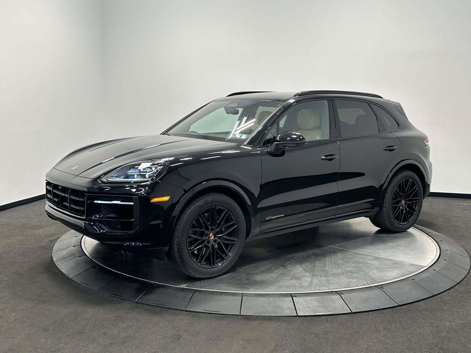 Used 2026 Porsche Cayenne AWD/4WD image 1