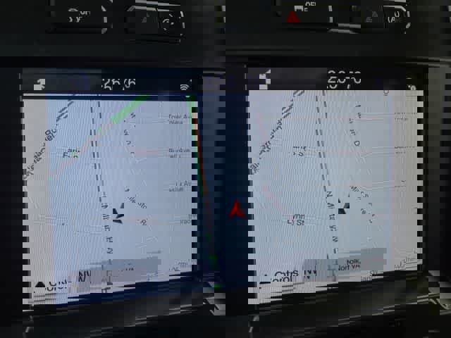 Certified 2019 Ford F150 Lariat w/ Equipment Group 502A Luxury image 29