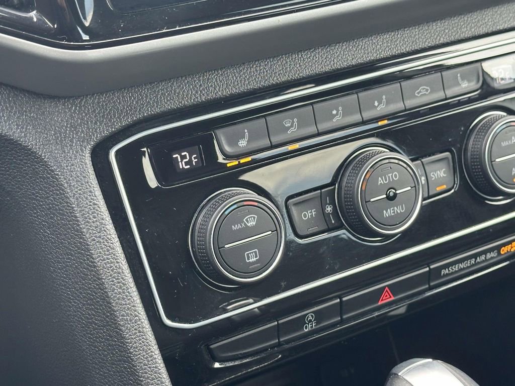 Certified 2023 Volkswagen Atlas Cross Sport SE w/ Black Wheel Package image 29