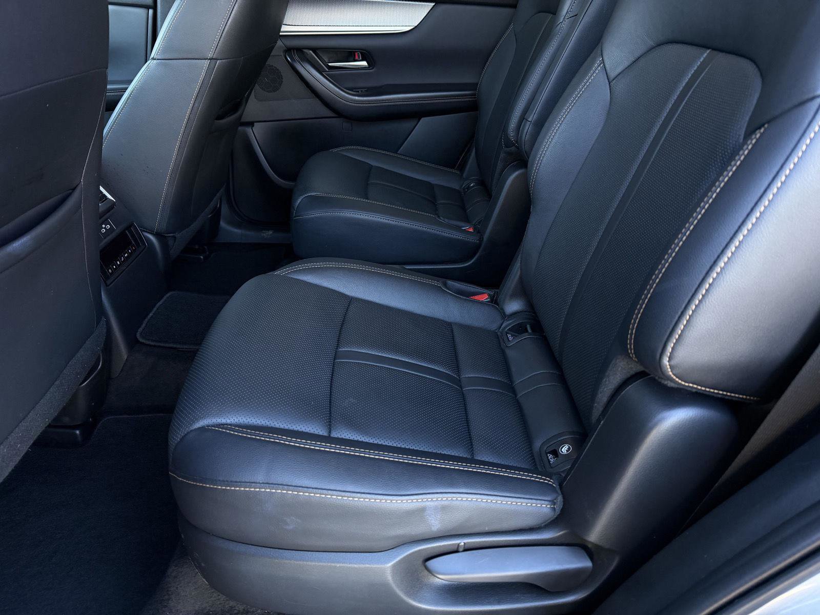 Used 2024 MAZDA CX-90 3.3 Turbo w/ Premium Package image 10