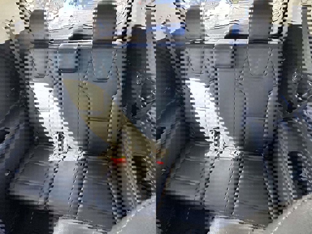 Certified 2022 Kia Telluride EX w/ EX Premium Package image 12