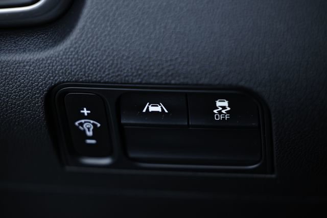 Used 2022 Kia Sorento S image 17