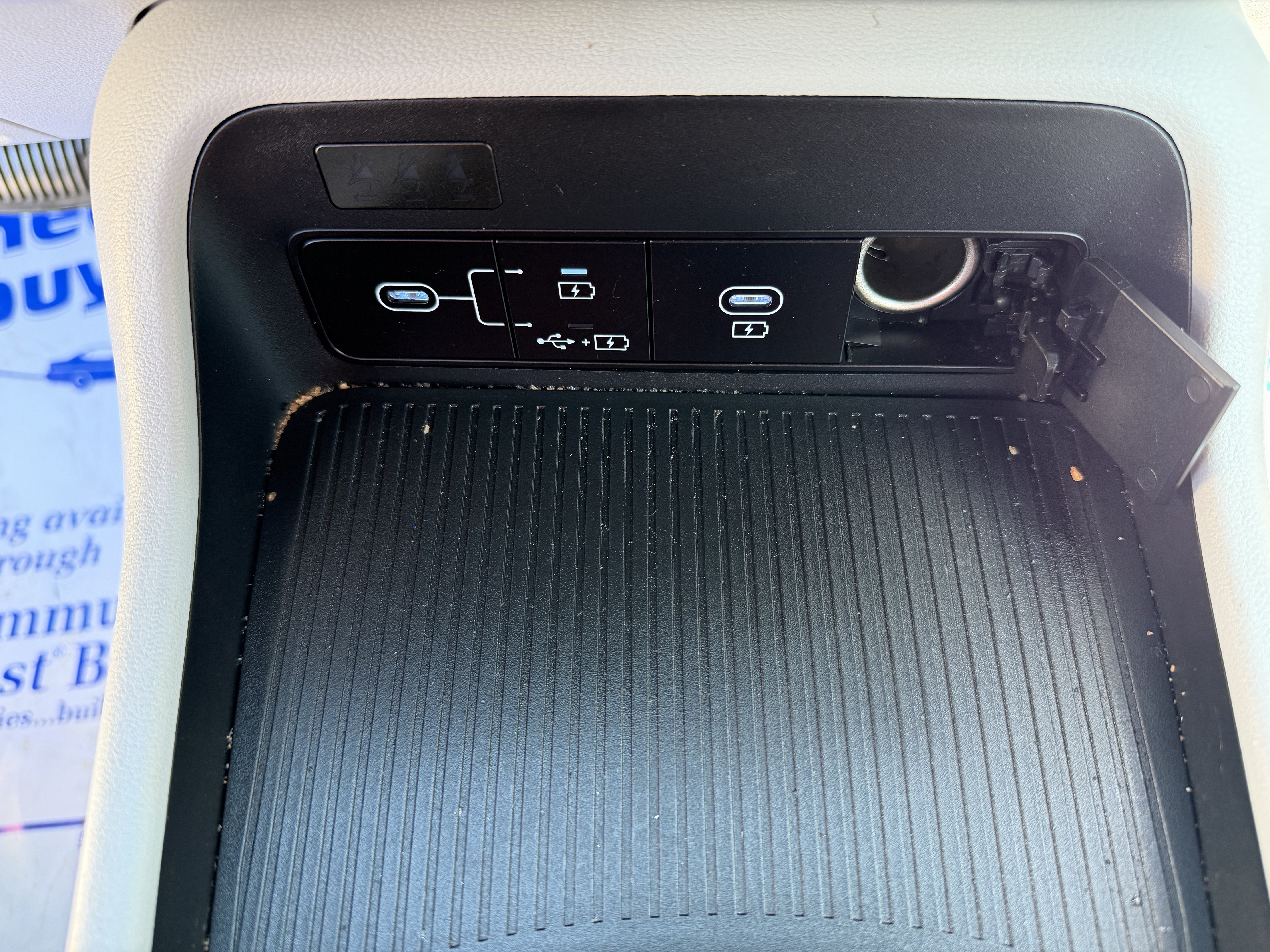 Used 2024 Hyundai Kona SE AWD/4WD image 16