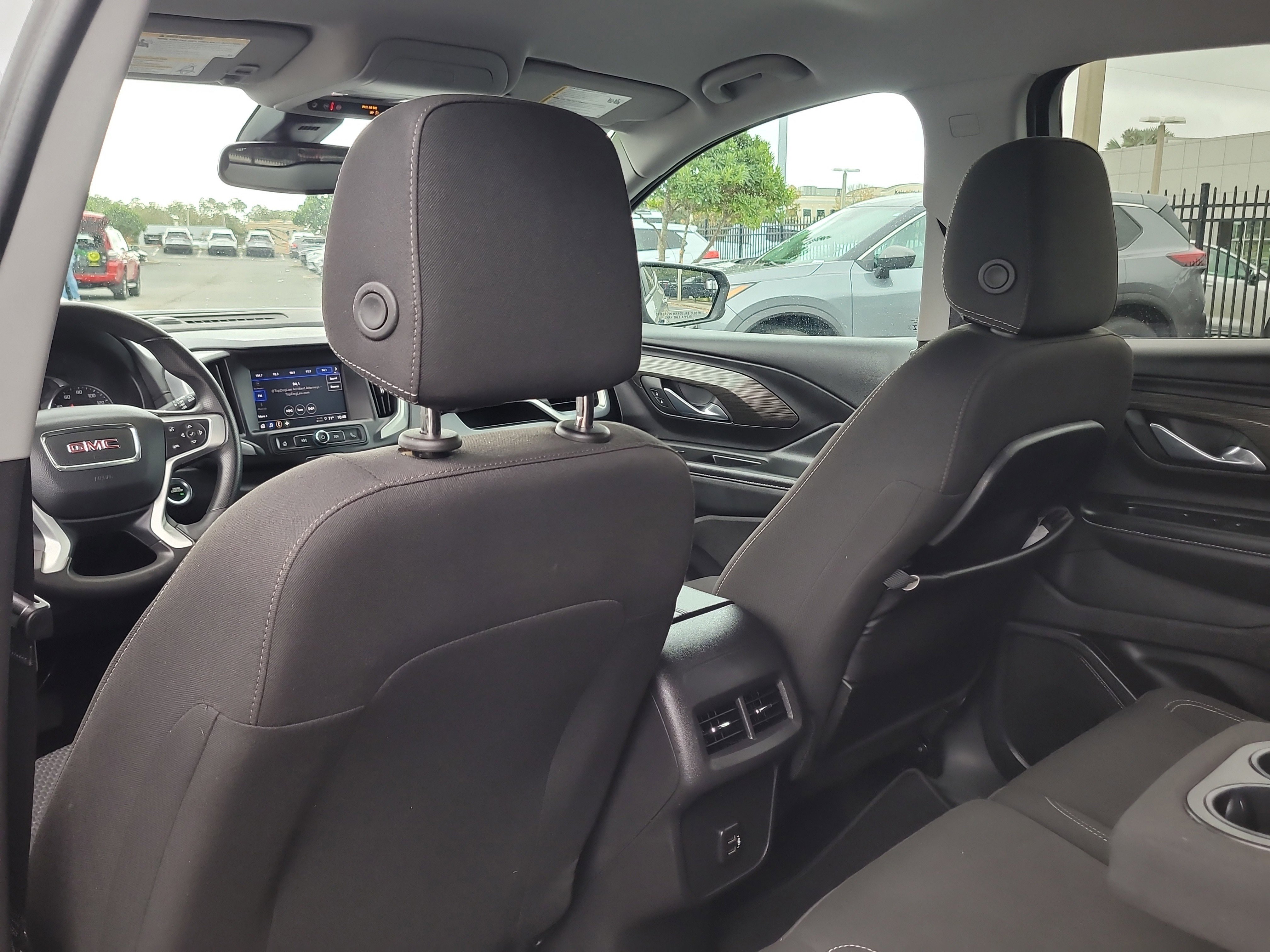 Used 2024 GMC Terrain SLE image 13