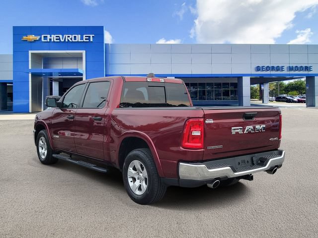 Used 2025 RAM 1500 Big Horn AWD/4WD image 3