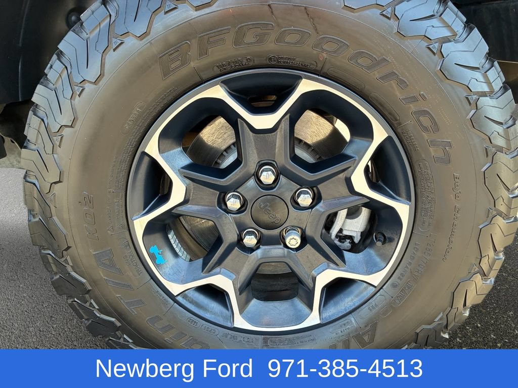 Used 2022 Jeep Wrangler Unlimited Rubicon 4xe w/ Cold Weather Group AWD/4WD image 10