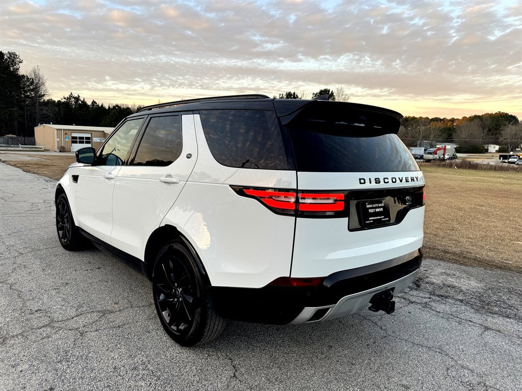 Used 2018 Land Rover Discovery HSE image 10