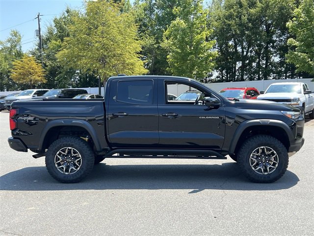 Used 2024 Chevrolet Colorado ZR2 w/ Technology Package image 14