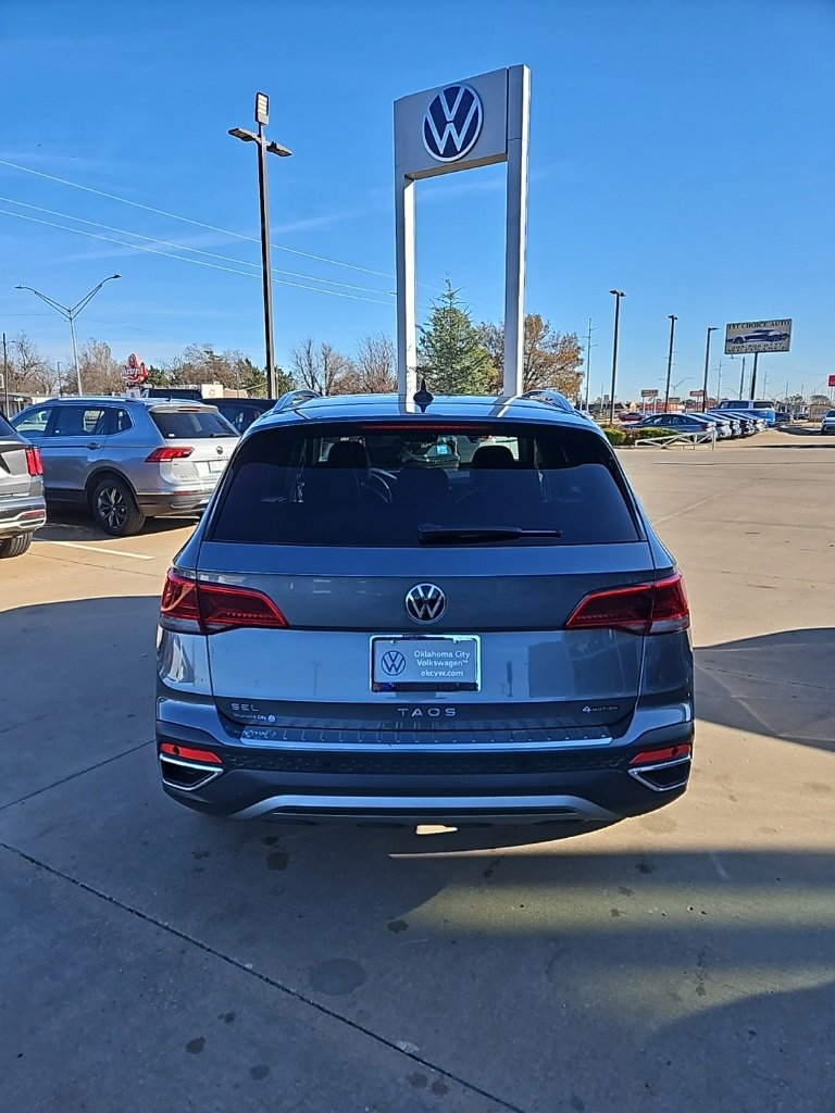 Used 2022 Volkswagen Taos SEL image 6