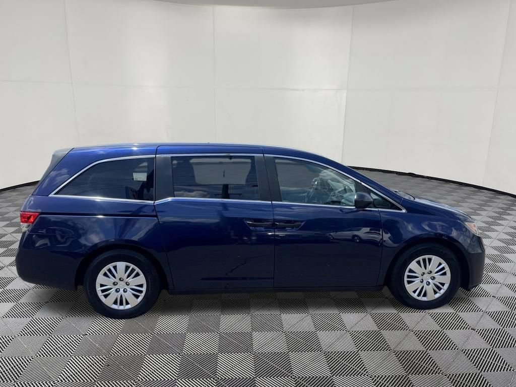 Used 2015 Honda Odyssey LX image 4