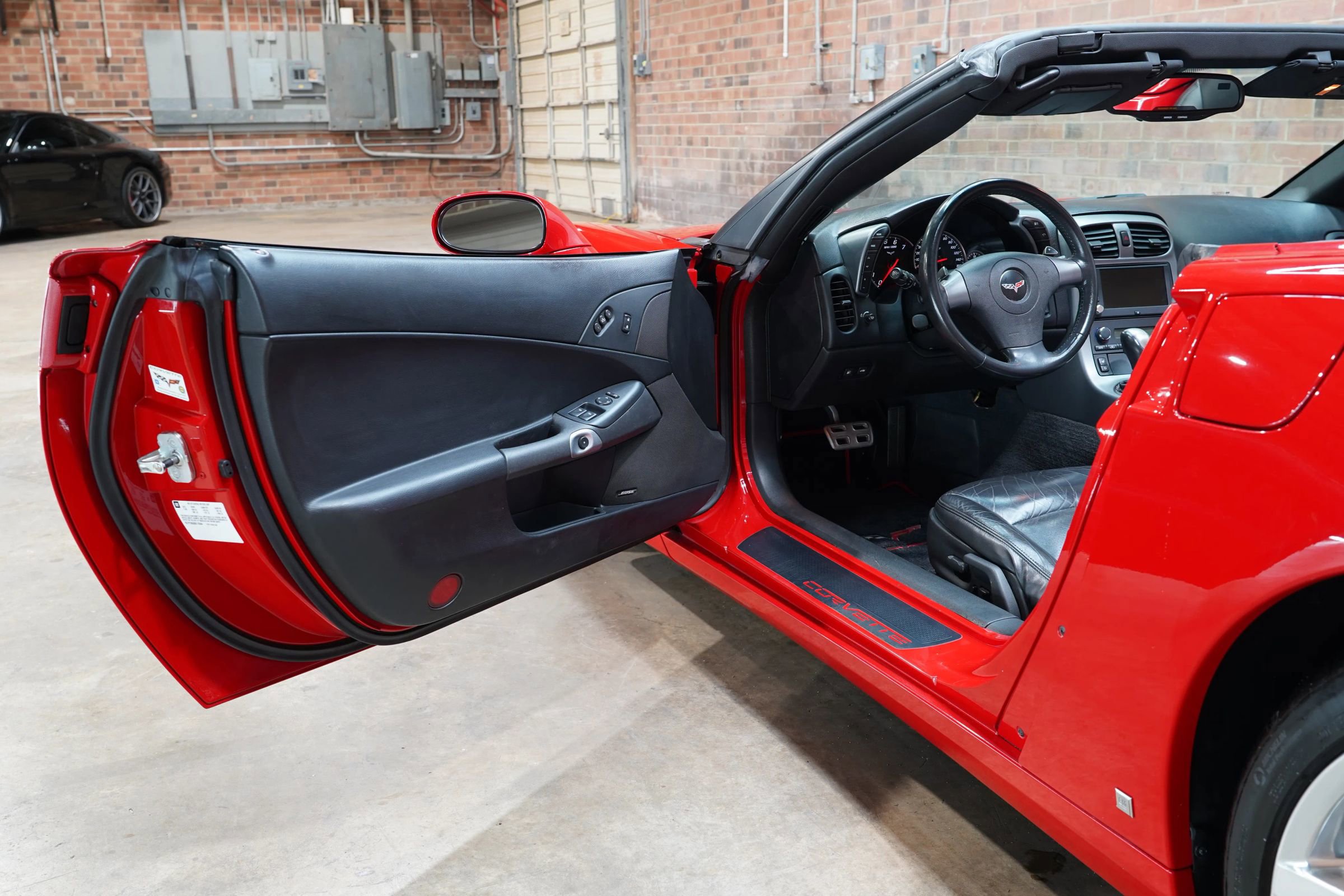 Used 2006 Chevrolet Corvette Convertible w/ Preferred Equipment Group RWD image 40