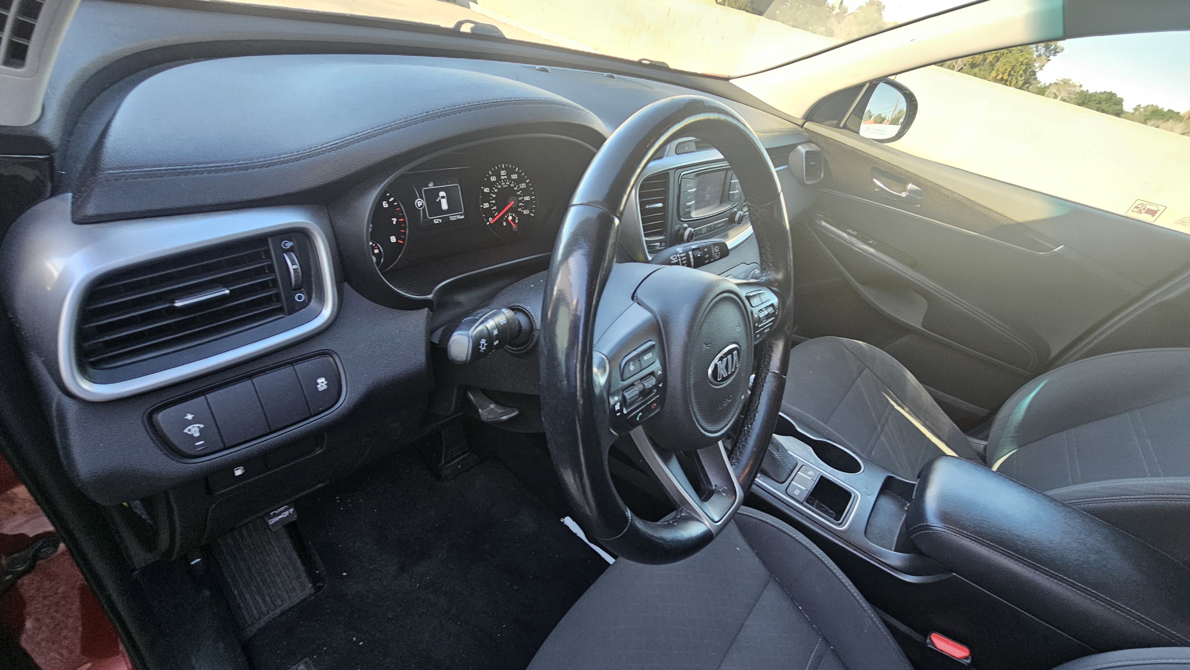 Used 2016 Kia Sorento LX w/ LX Convenience Package image 10