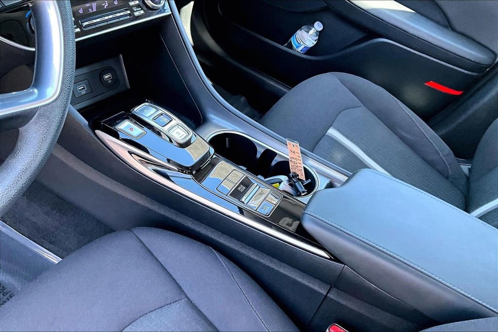 Certified 2022 Hyundai Sonata SEL w/ Cargo Package image 10