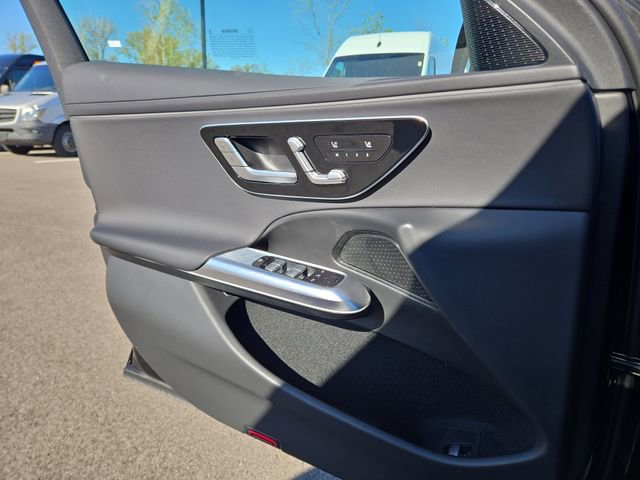 New 2026 Mercedes-Benz E 350 4MATIC Sedan image 18