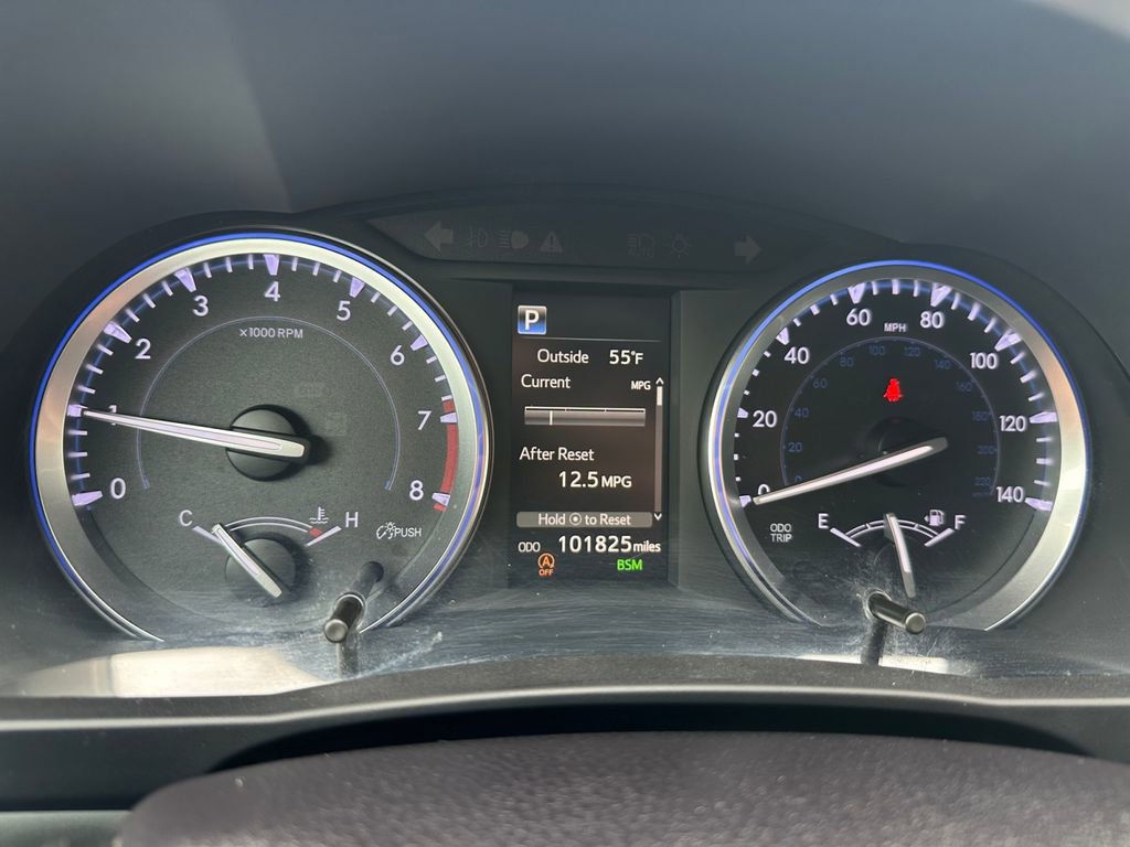 Used 2018 Toyota Highlander SE w/ Protection Package #3 image 16