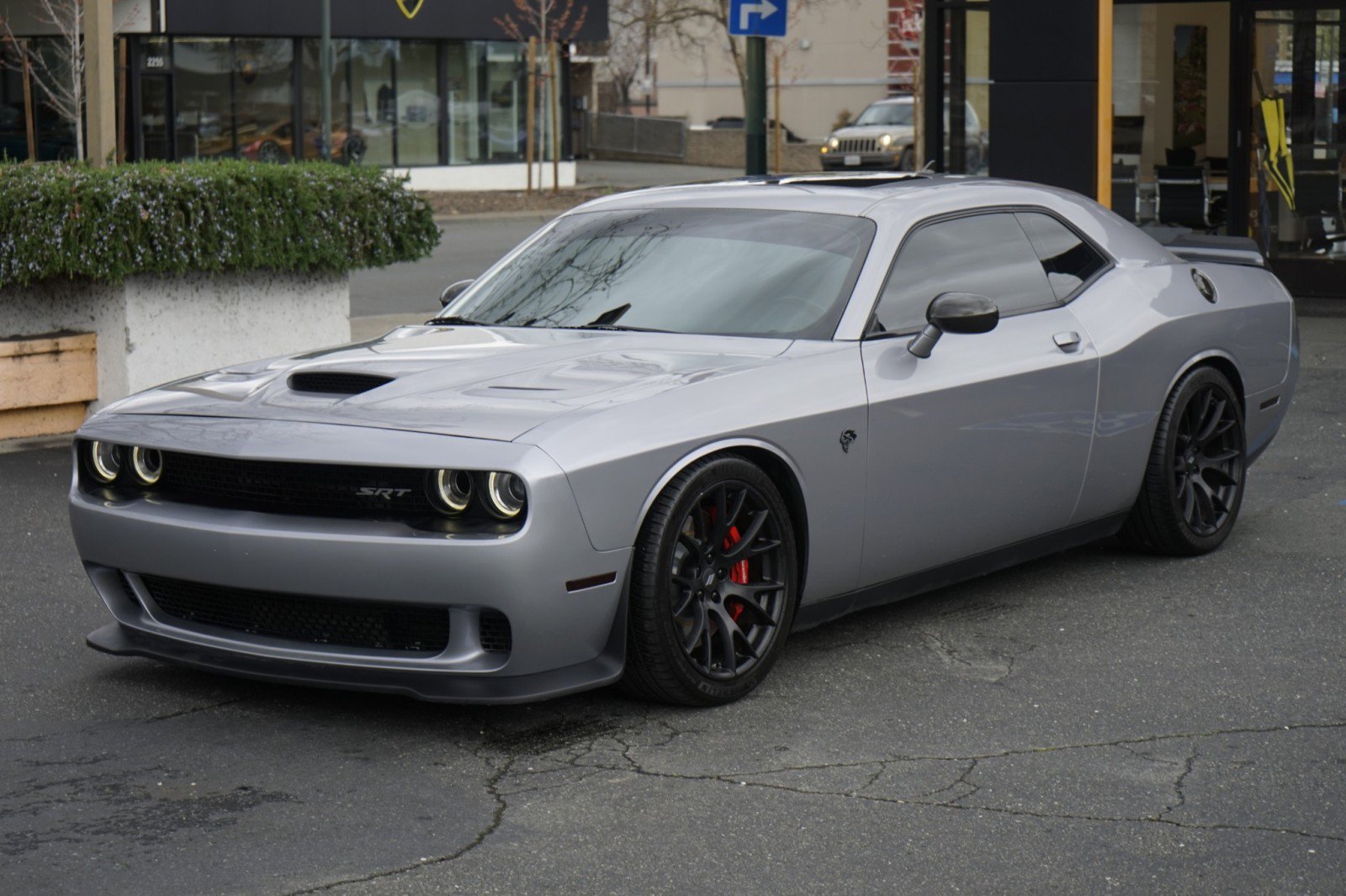 Used 2016 Dodge Challenger SRT Hellcat image 3