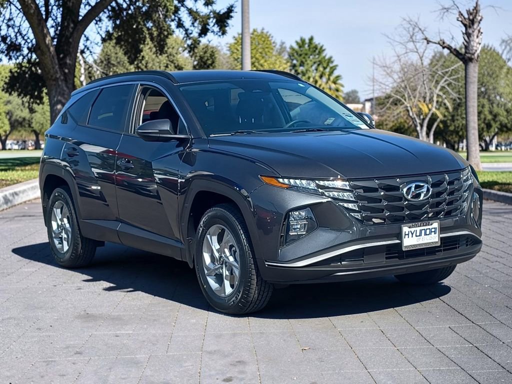 Certified 2023 Hyundai Tucson SEL AWD/4WD image 4