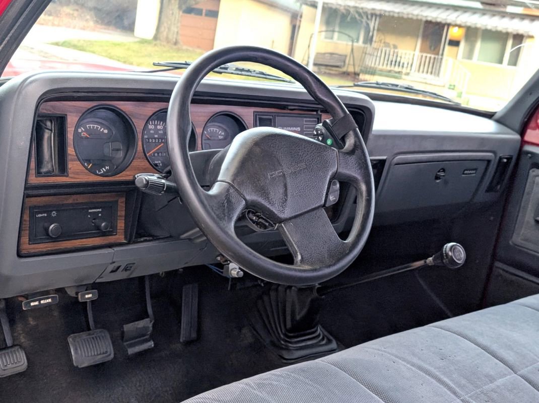 Used 1992 Dodge D/W Truck 250 image 9
