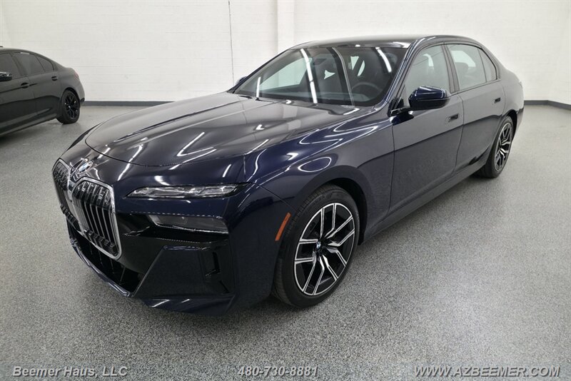 Used 2024 BMW 740i xDrive w/ Executive Package AWD/4WD image 2