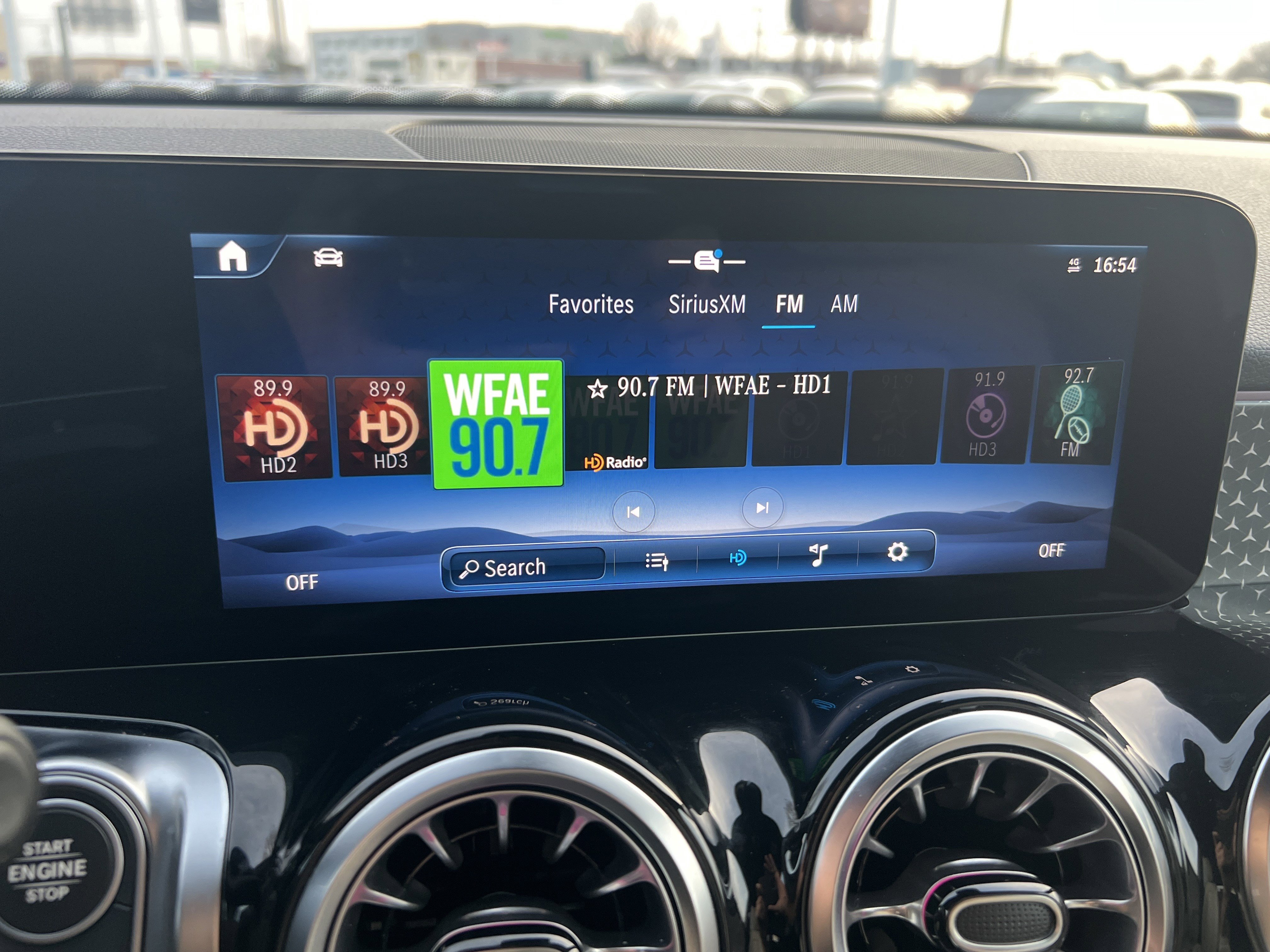 Certified 2025 Mercedes-Benz GLB 250 image 23