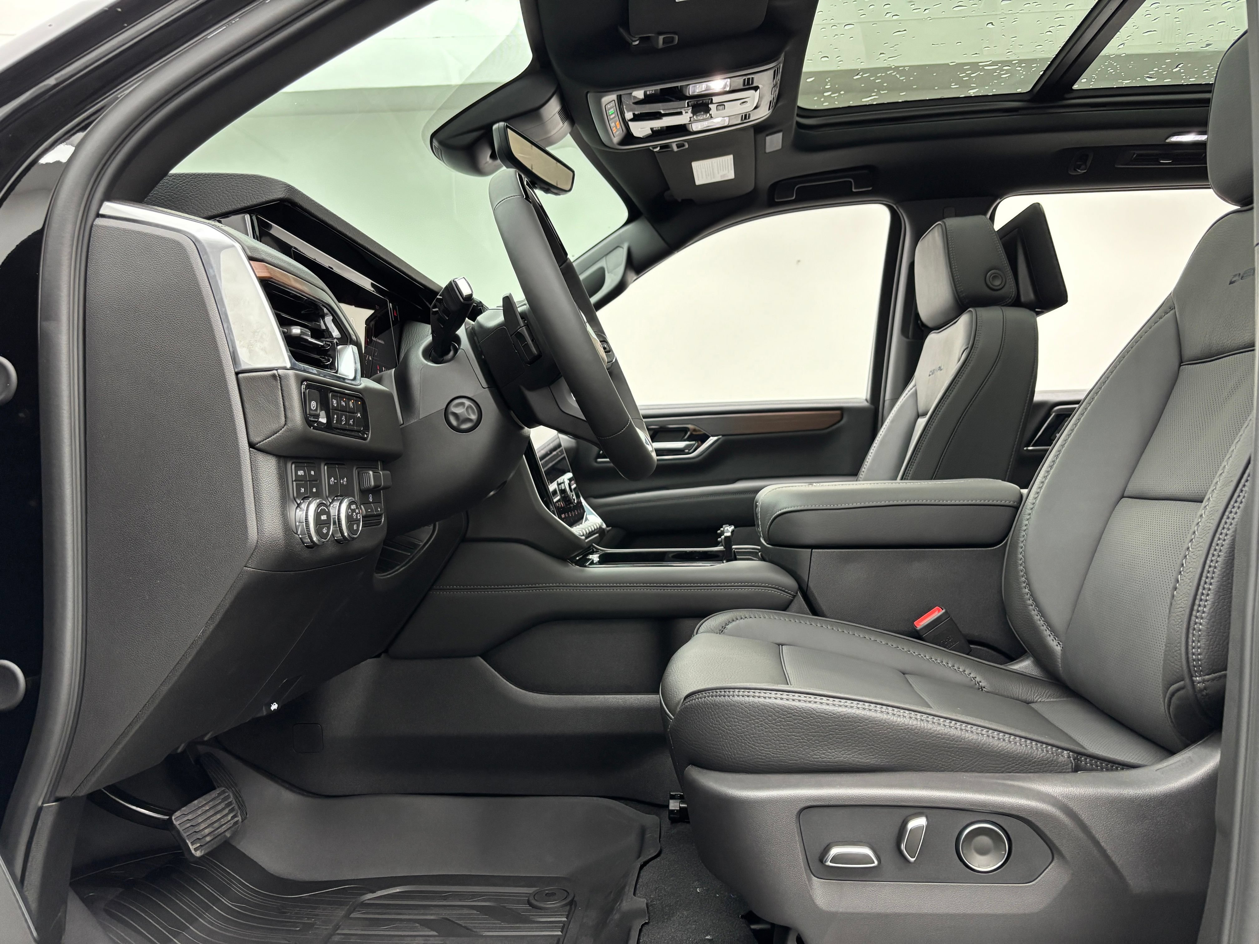 New 2026 GMC Yukon Denali w/ Denali Reserve Package AWD/4WD image 21
