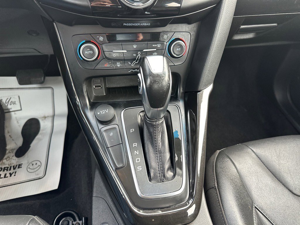 Used 2018 Ford Focus Titanium FWD image 27